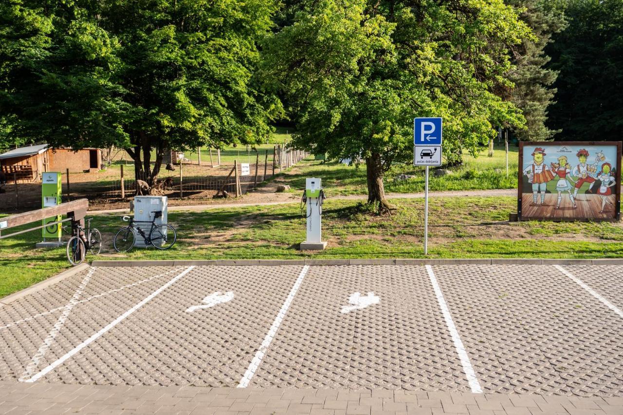 Chata Pod Ostrym Vrchom Hotell Soblahov Exteriör bild